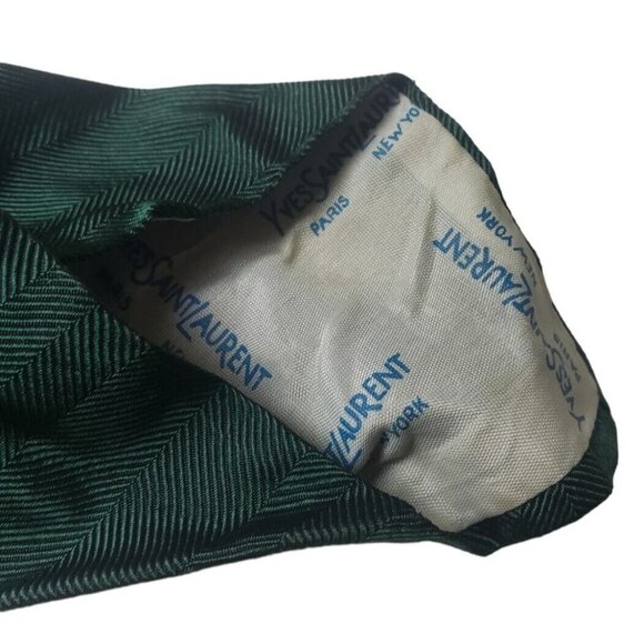 Yves Saint Laurent Neckwear Mens Silk Ties Lot of 2 Green Solid Pink Geometric - Picture 9 of 9